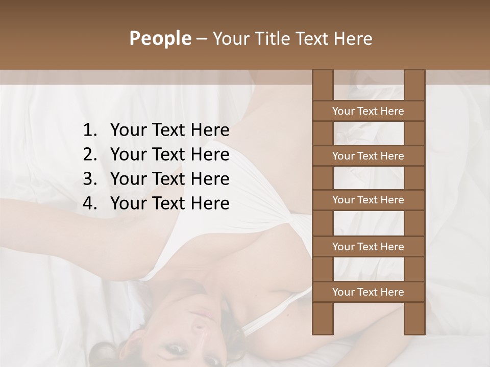 Frost Blond Expanse PowerPoint Template