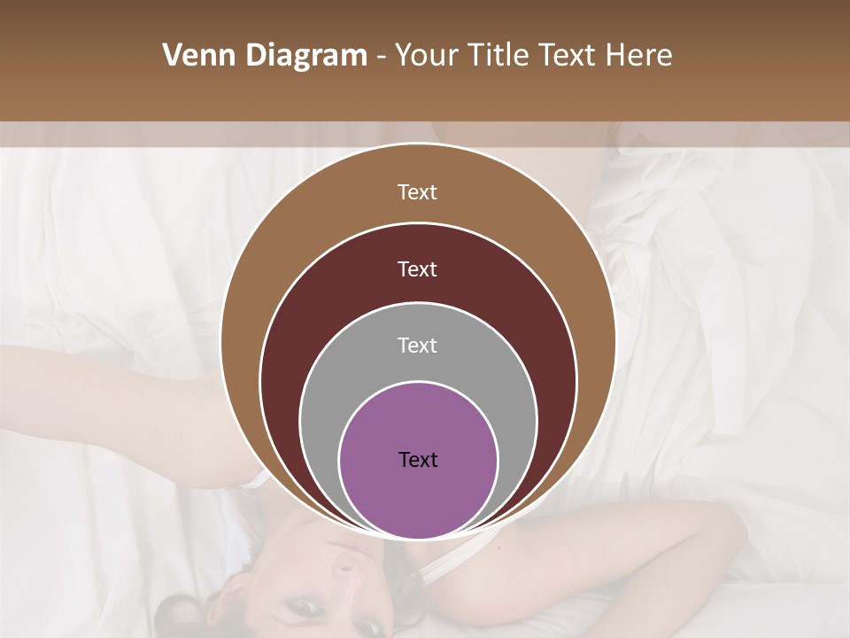 Frost Blond Expanse PowerPoint Template