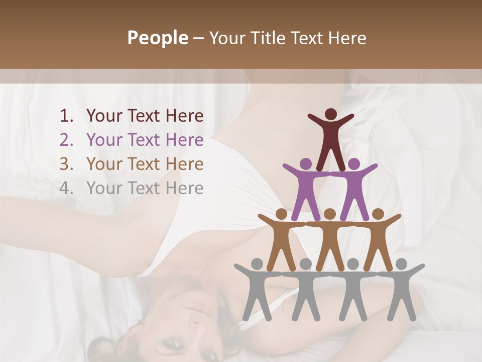 Frost Blond Expanse PowerPoint Template