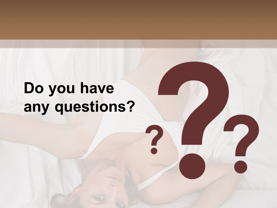 Frost Blond Expanse PowerPoint Template