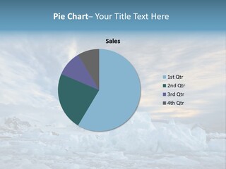 Winter Pole Beautiful PowerPoint Template