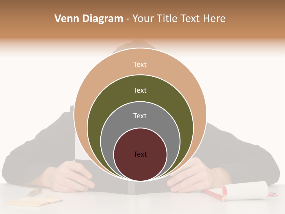 Incerto Gomiti Spiritoso PowerPoint Template