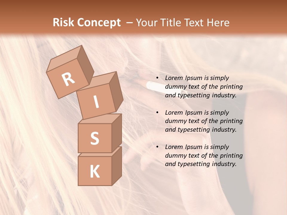 Fumeur Femelle Blond PowerPoint Template