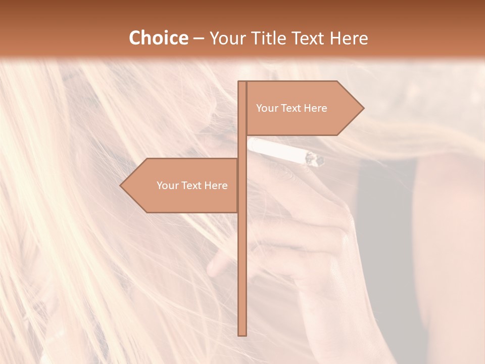 Fumeur Femelle Blond PowerPoint Template