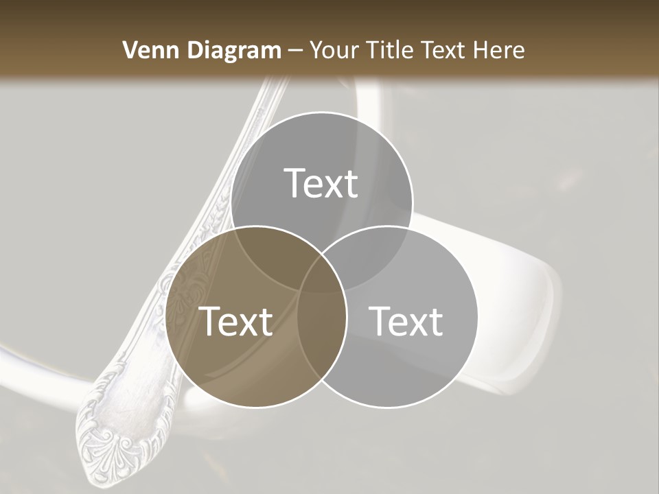 Czarna Bia Mocny PowerPoint Template