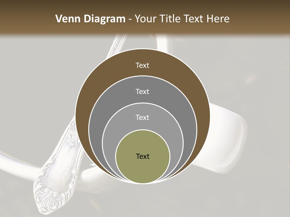 Czarna Bia Mocny PowerPoint Template