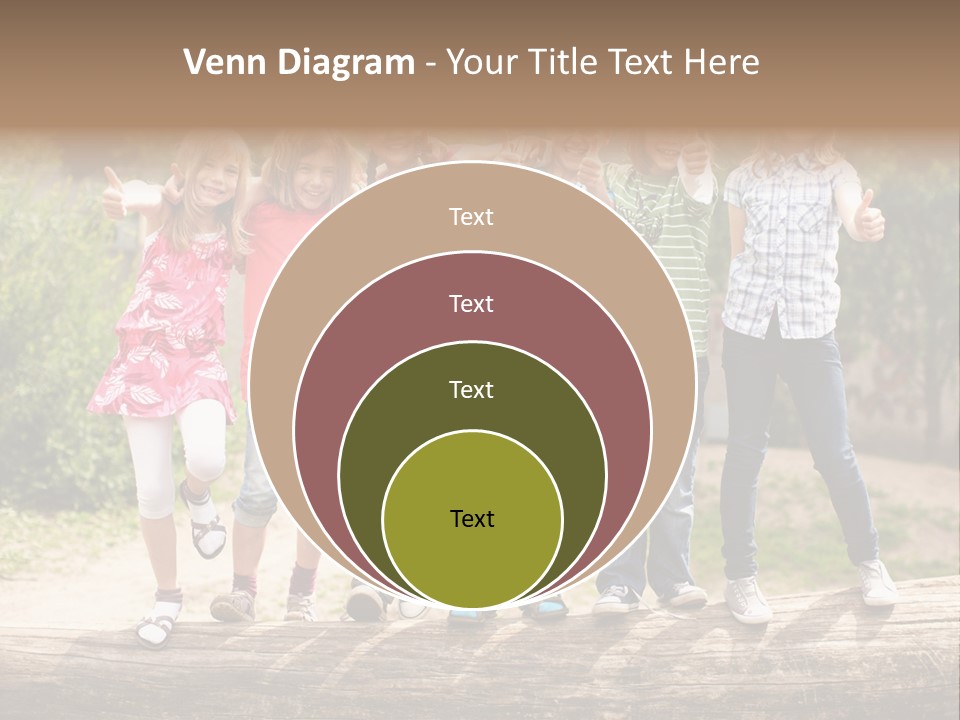 Schulfreunde Baum Grundschule PowerPoint Template