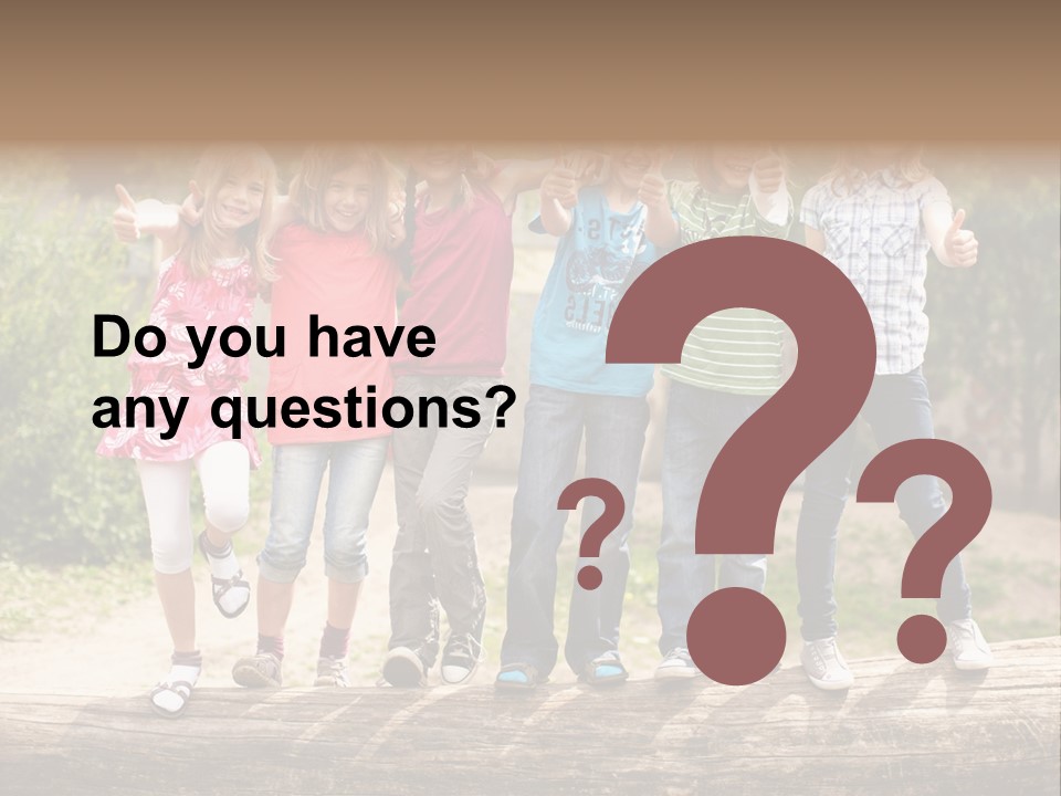 Schulfreunde Baum Grundschule PowerPoint Template