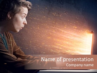 Computer Person Jugendlich PowerPoint Template