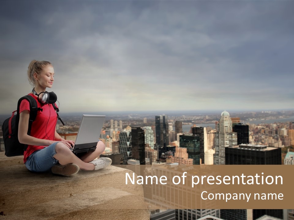 Panorama Computer Beauty PowerPoint Template