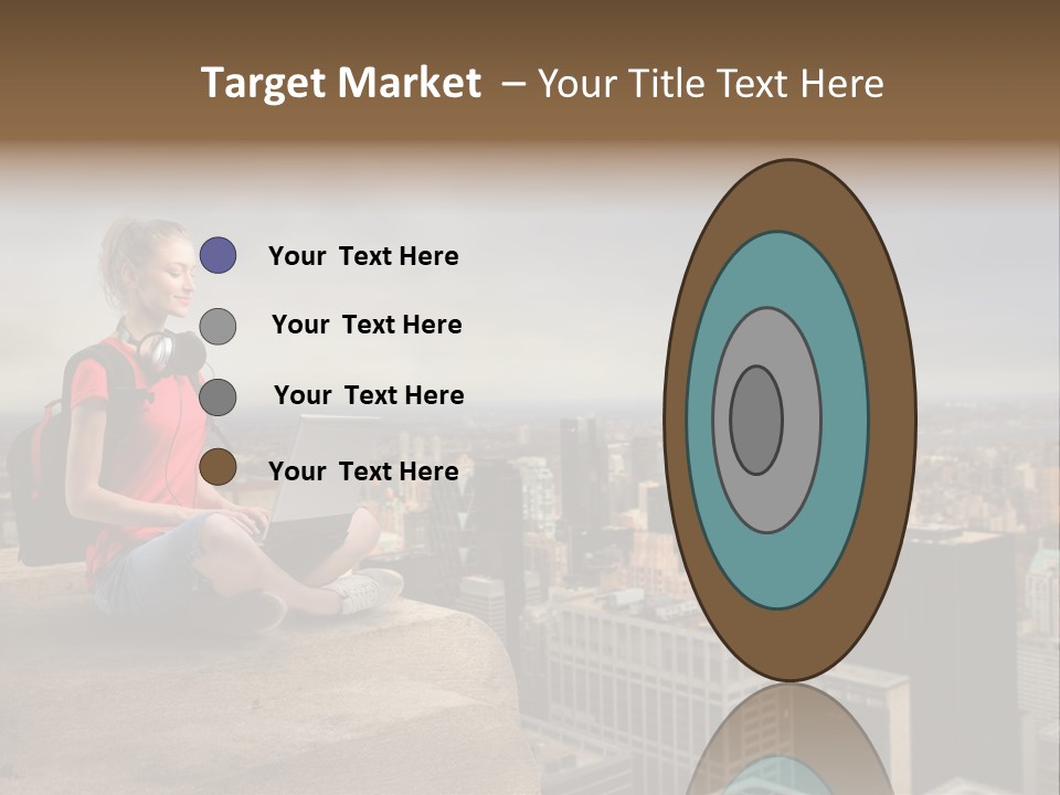 Panorama Computer Beauty PowerPoint Template