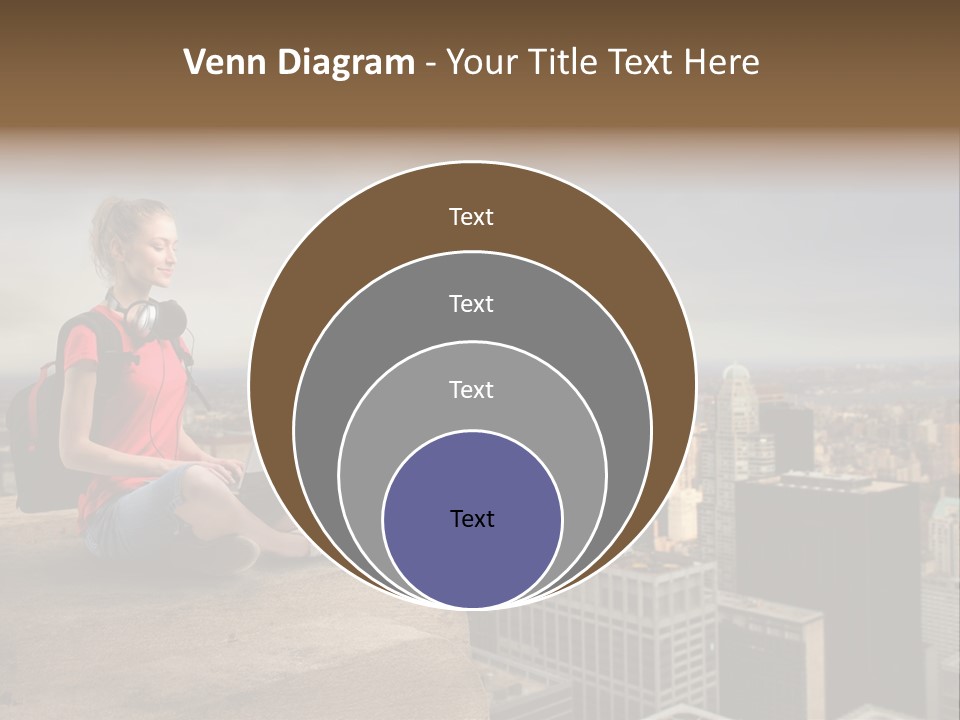 Panorama Computer Beauty PowerPoint Template