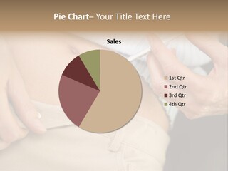 Close Up Of Woman Injecting Drugs To Prepare For Ivf Treatment PowerPoint Template