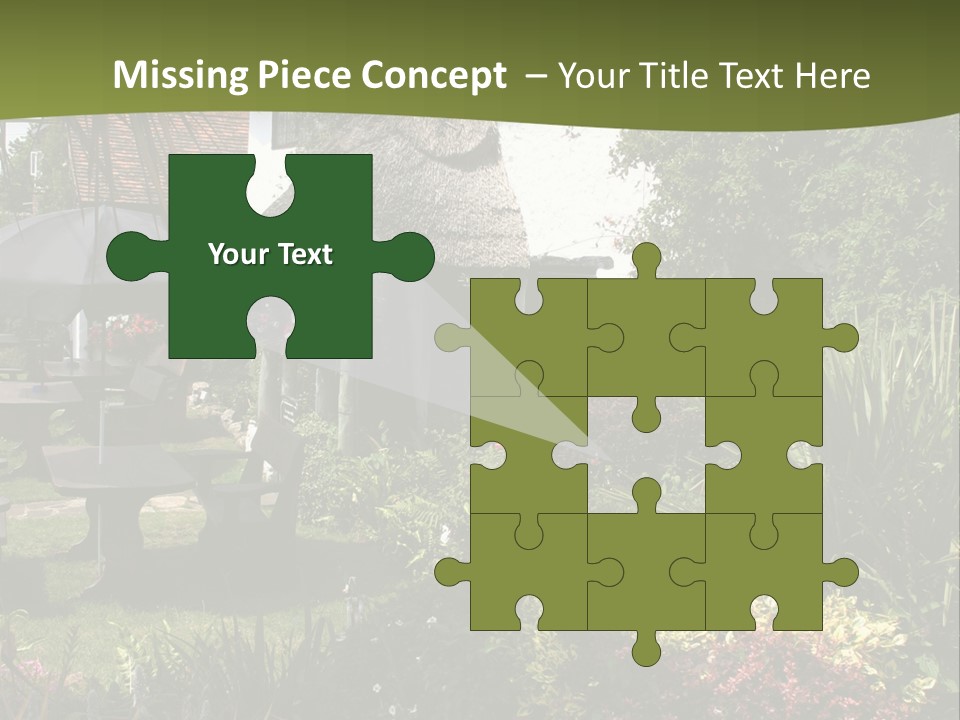 Attractive Thatched Devon Pub With Garden PowerPoint Template