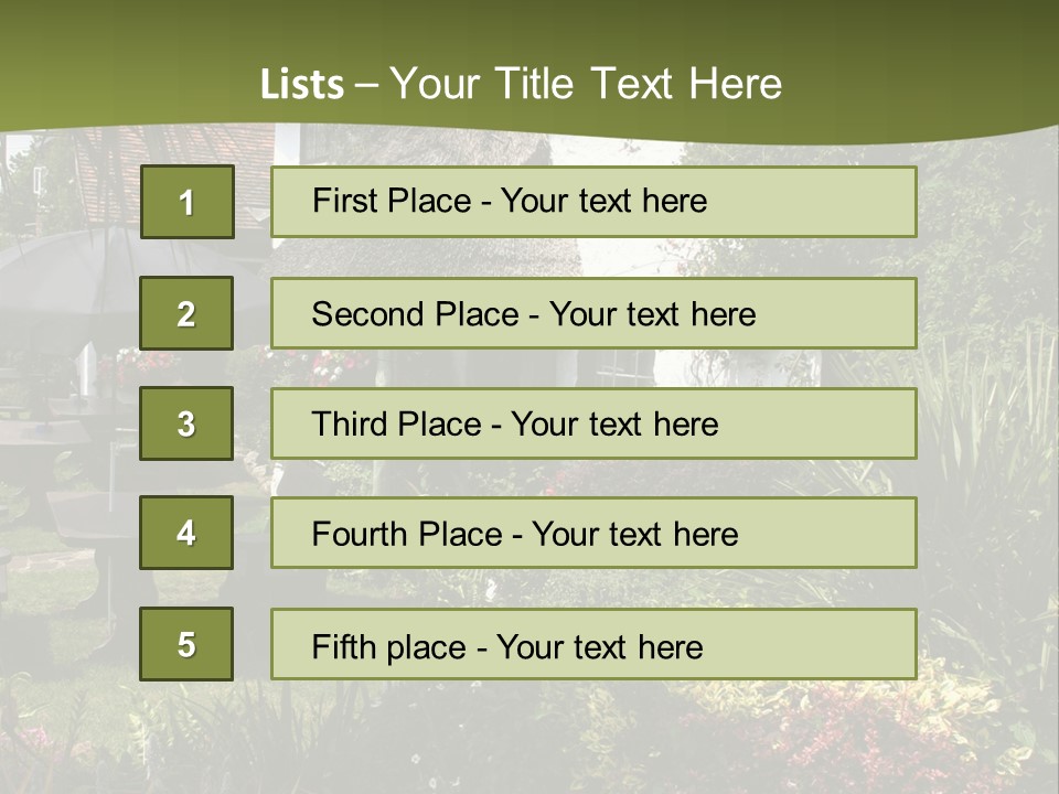 Attractive Thatched Devon Pub With Garden PowerPoint Template