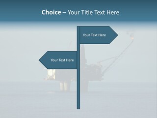 An Oil Rig In The Middle Of The Ocean PowerPoint Template