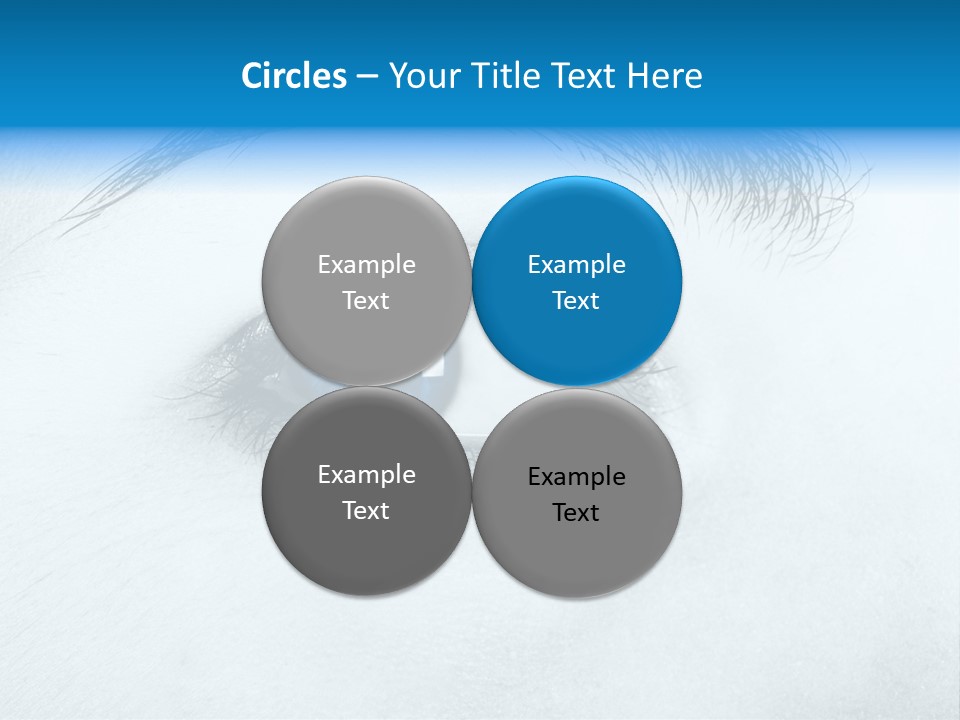 Close-Up De Uma Bela Mulher Com Olhos Azuis PowerPoint Template