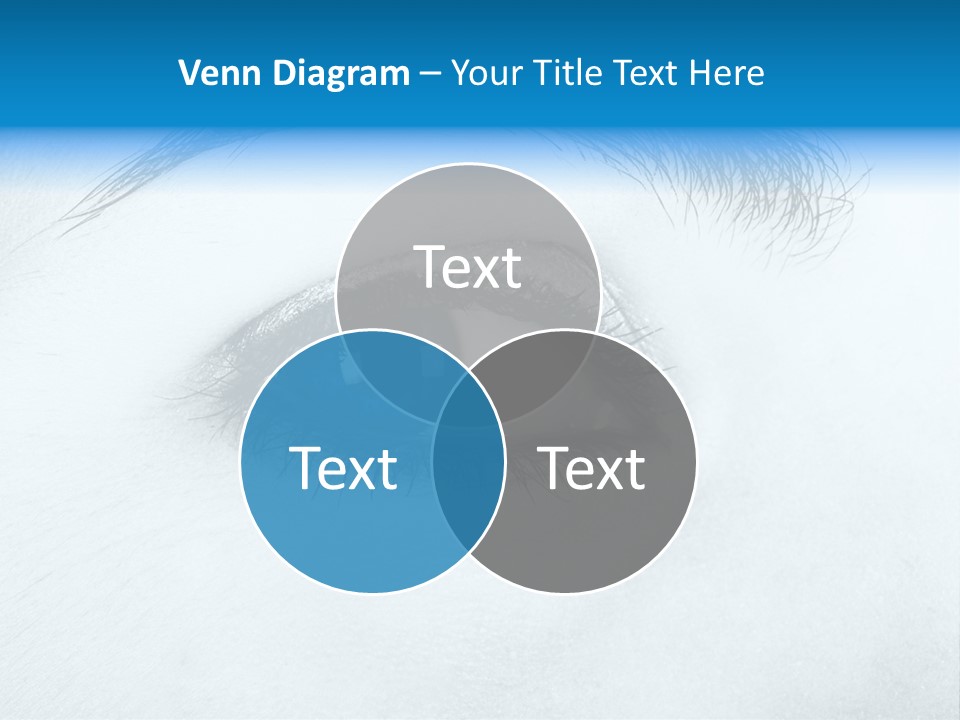 Close-Up De Uma Bela Mulher Com Olhos Azuis PowerPoint Template