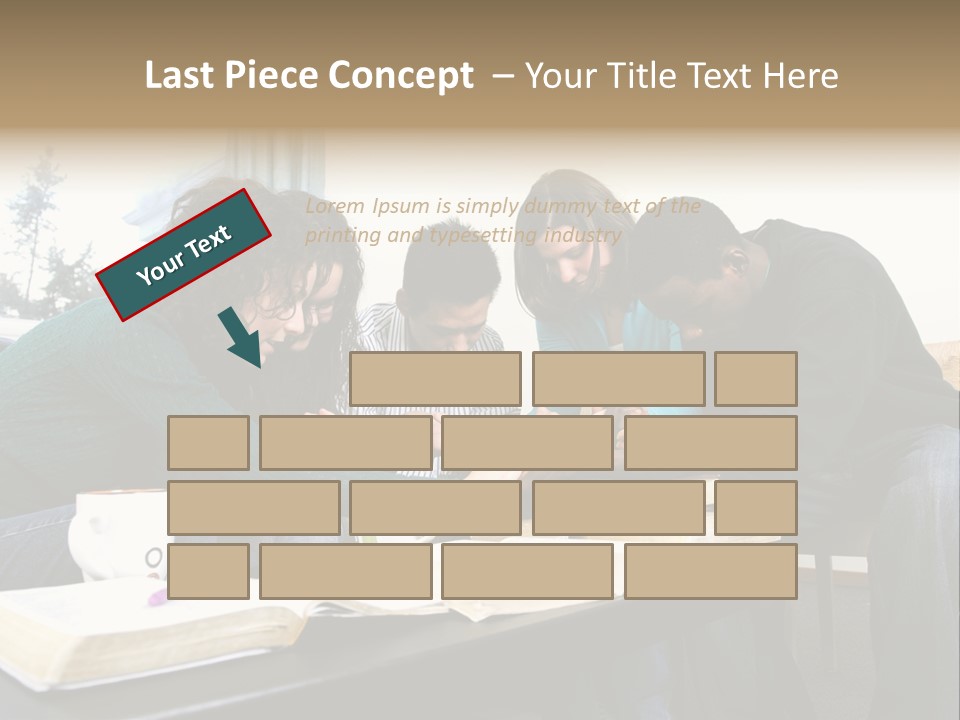 A Panoramic View Of Cincinnati Ohio PowerPoint Template