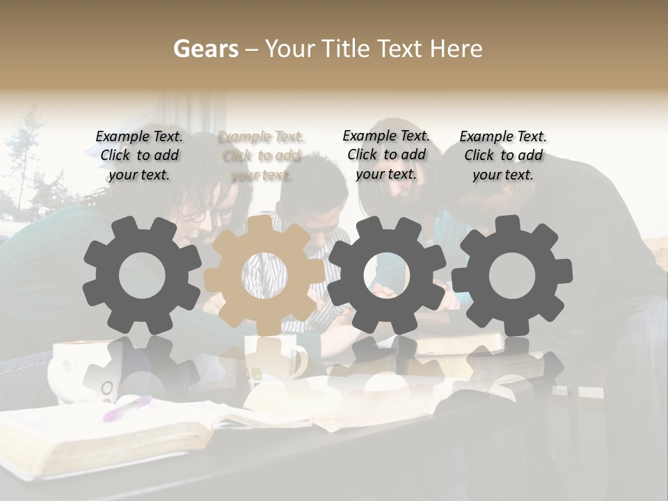 A Panoramic View Of Cincinnati Ohio PowerPoint Template