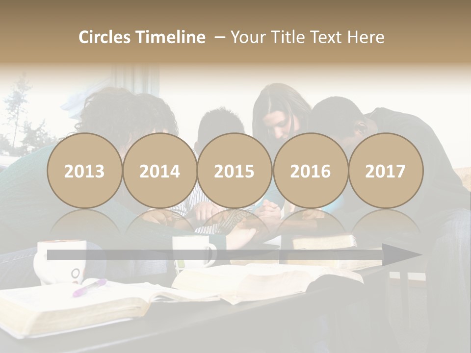 A Panoramic View Of Cincinnati Ohio PowerPoint Template