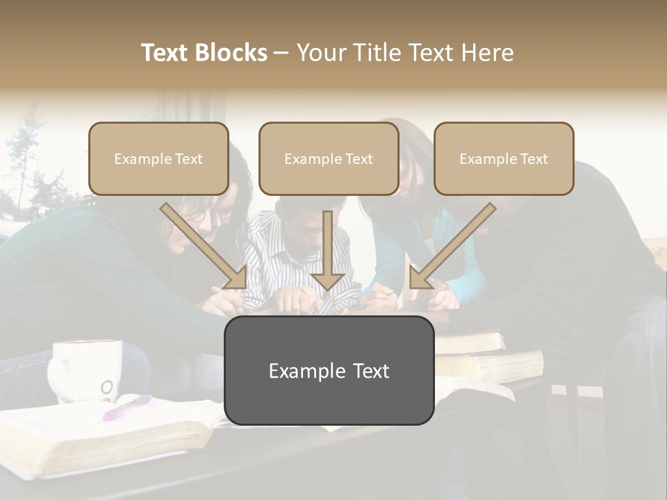 A Panoramic View Of Cincinnati Ohio PowerPoint Template