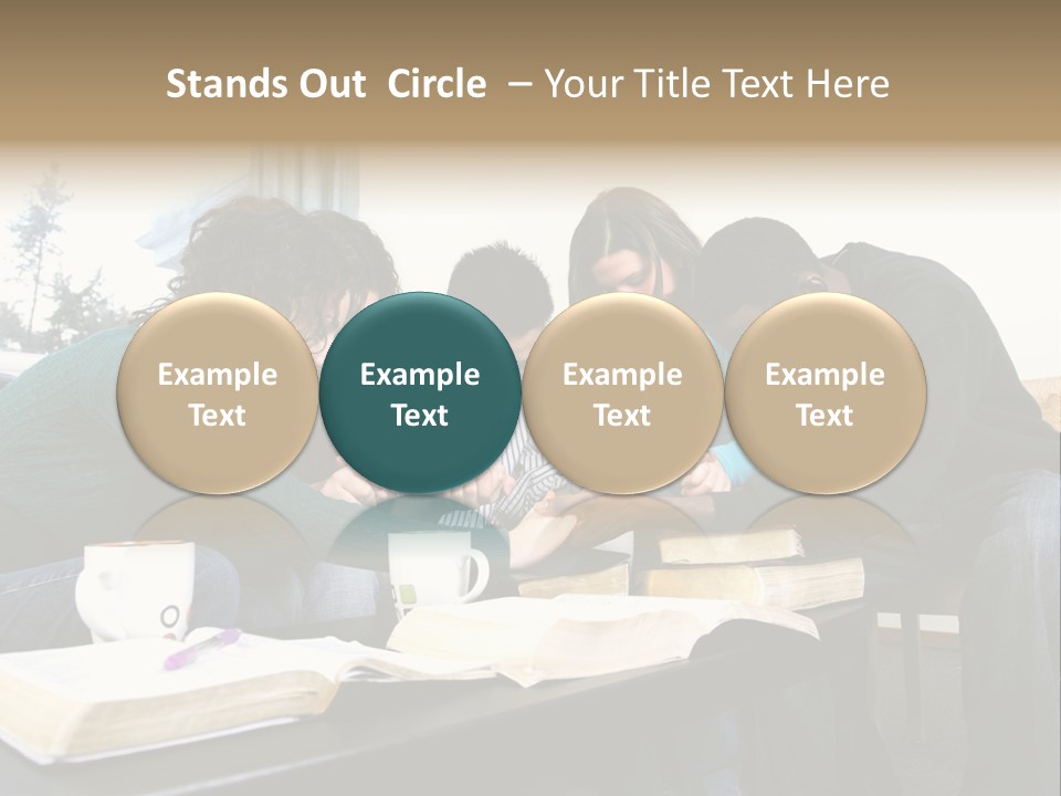 A Panoramic View Of Cincinnati Ohio PowerPoint Template