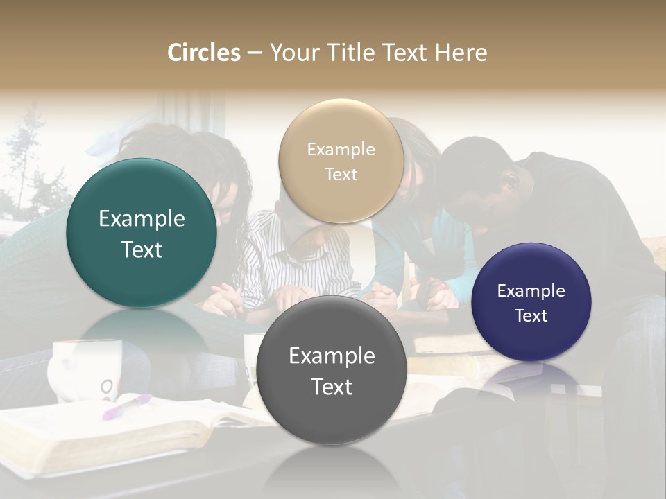 A Panoramic View Of Cincinnati Ohio PowerPoint Template