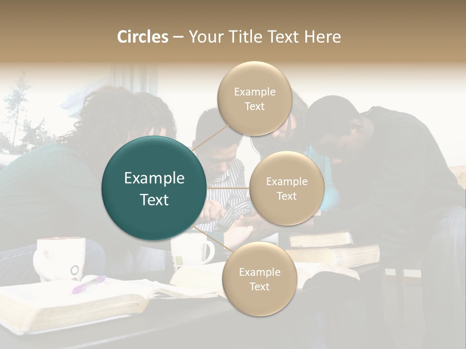 A Panoramic View Of Cincinnati Ohio PowerPoint Template