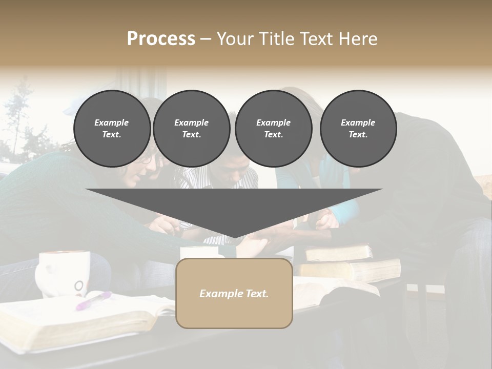 A Panoramic View Of Cincinnati Ohio PowerPoint Template