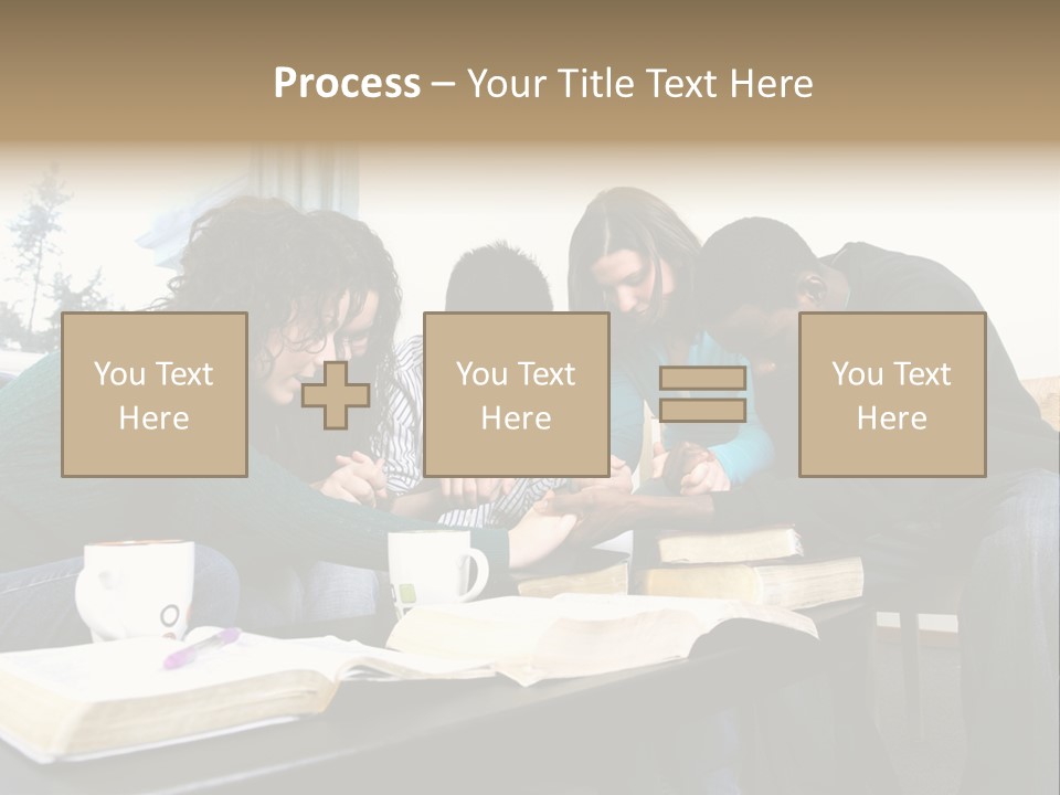 A Panoramic View Of Cincinnati Ohio PowerPoint Template