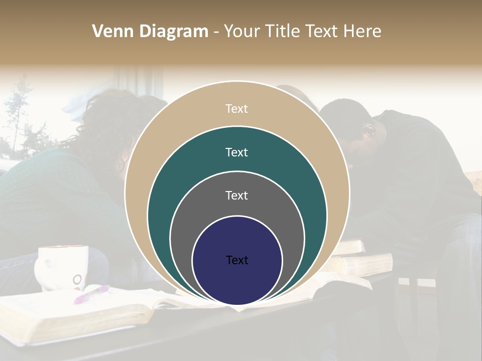 A Panoramic View Of Cincinnati Ohio PowerPoint Template