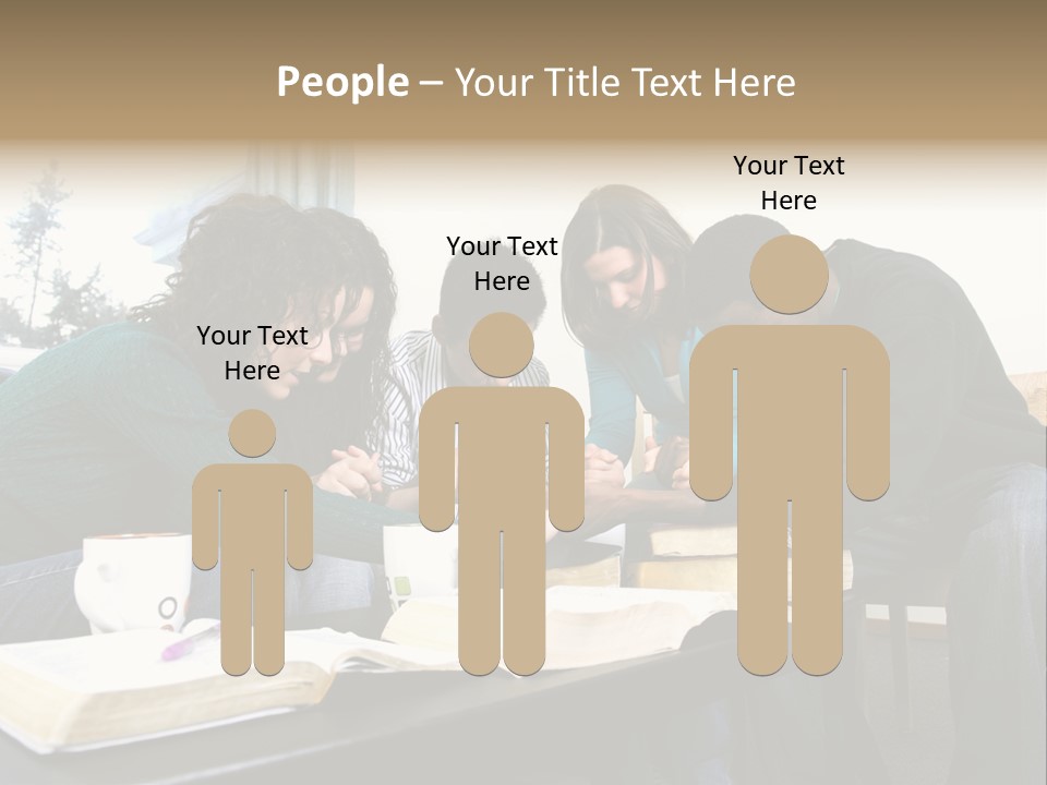 A Panoramic View Of Cincinnati Ohio PowerPoint Template