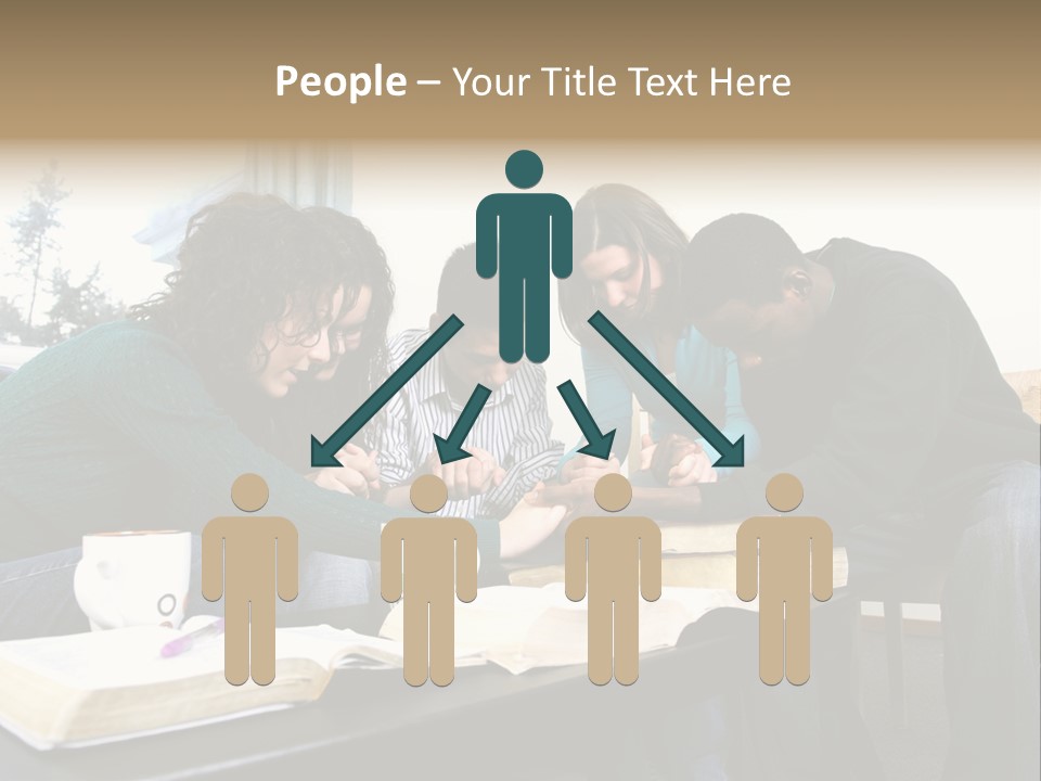 A Panoramic View Of Cincinnati Ohio PowerPoint Template