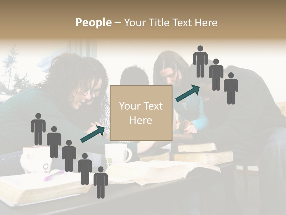 A Panoramic View Of Cincinnati Ohio PowerPoint Template