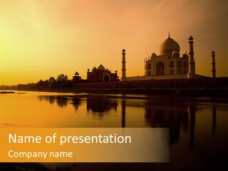 Mausoleum Famous Islamic PowerPoint Template