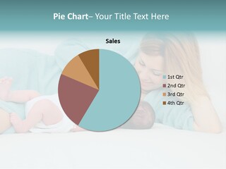 Feeding Little Look PowerPoint Template