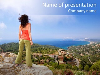 Top Sea Bagur PowerPoint Template