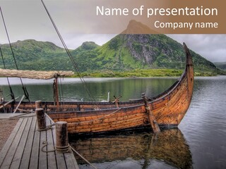 Tradition Hdr Vessel PowerPoint Template