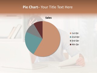 Information Home Broke PowerPoint Template