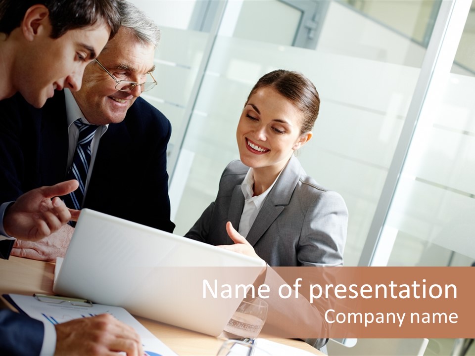 Explaining Office Cooperation PowerPoint Template