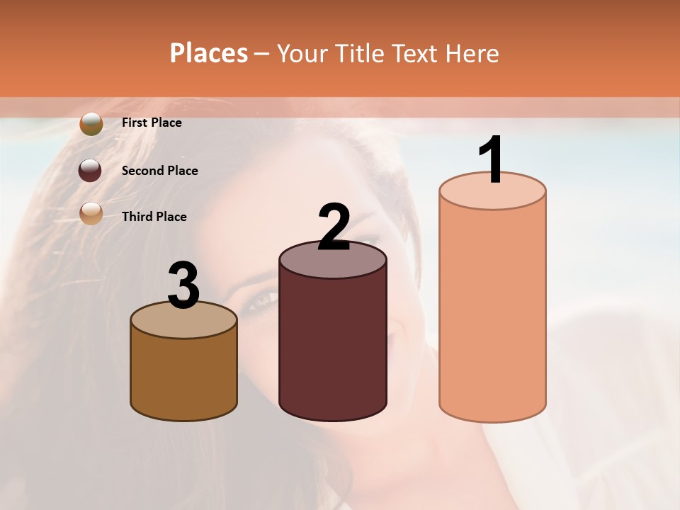 Copyspace Elegant Ocean PowerPoint Template