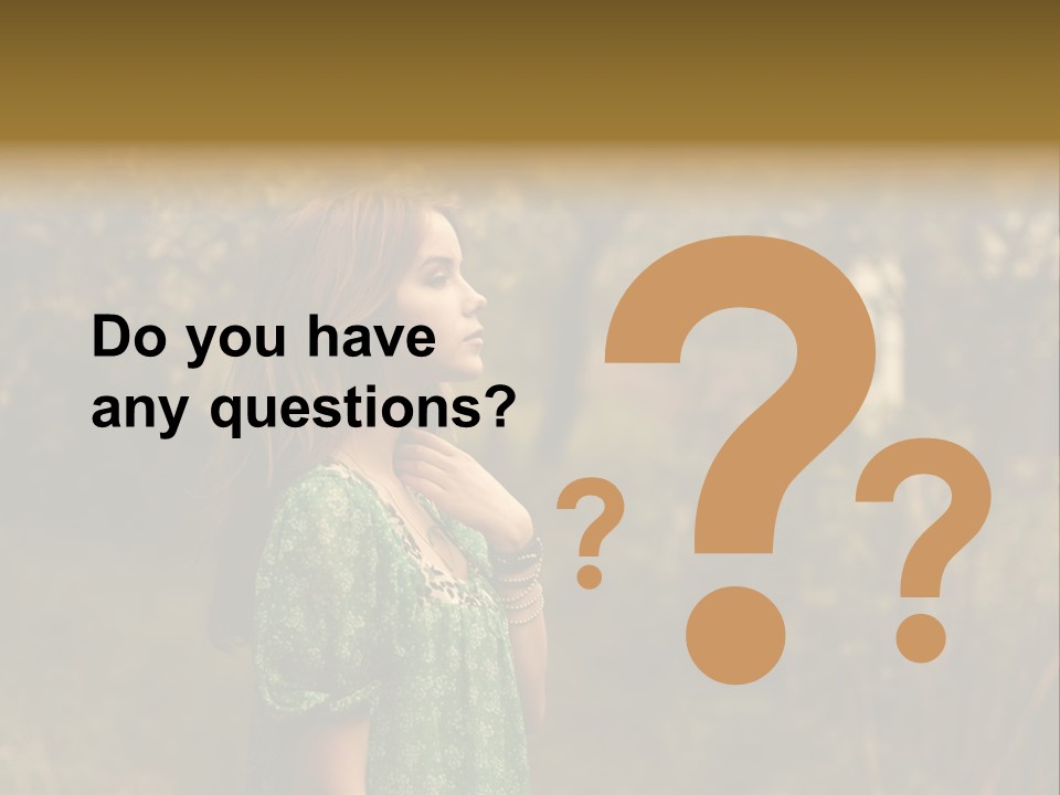 Damaged Graphic Old PowerPoint Template