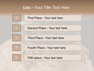Lizard Threatened Green PowerPoint Template