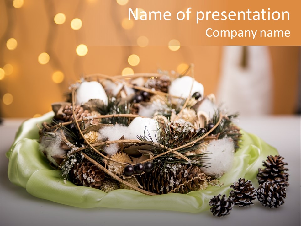 Wreath Ornamented New Year PowerPoint Template