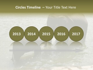 Animal Giant Impressive PowerPoint Template