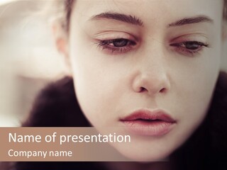 Face Scared Makeup PowerPoint Template