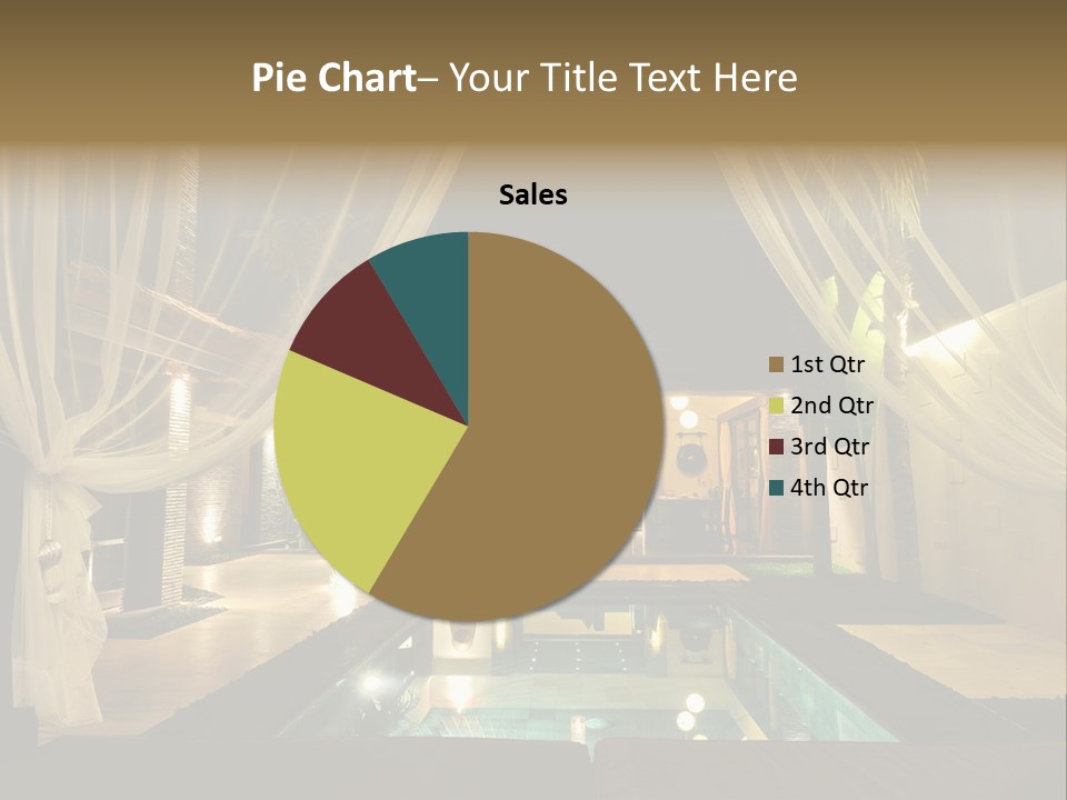 House Tourist Holiday PowerPoint Template