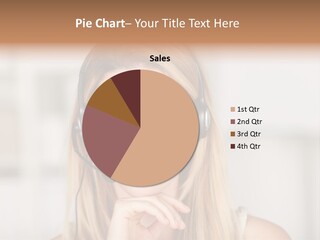 Costumerservice Blond Desk PowerPoint Template