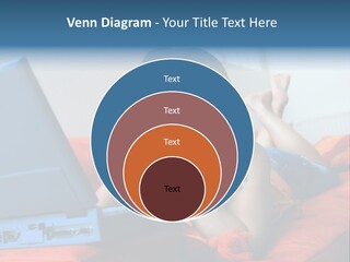 Room Websurfing Online PowerPoint Template